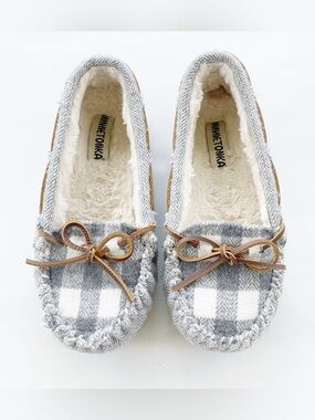 Minnetonka Gray Plaid Faux-Fur Lined Moccasins with Brown Leather Bow